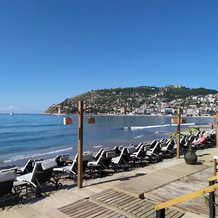 Manolya Apartment. Alanya, Center Daire Alanya