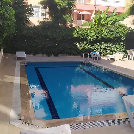 Daire Manolya Apartment. Alanya, Center